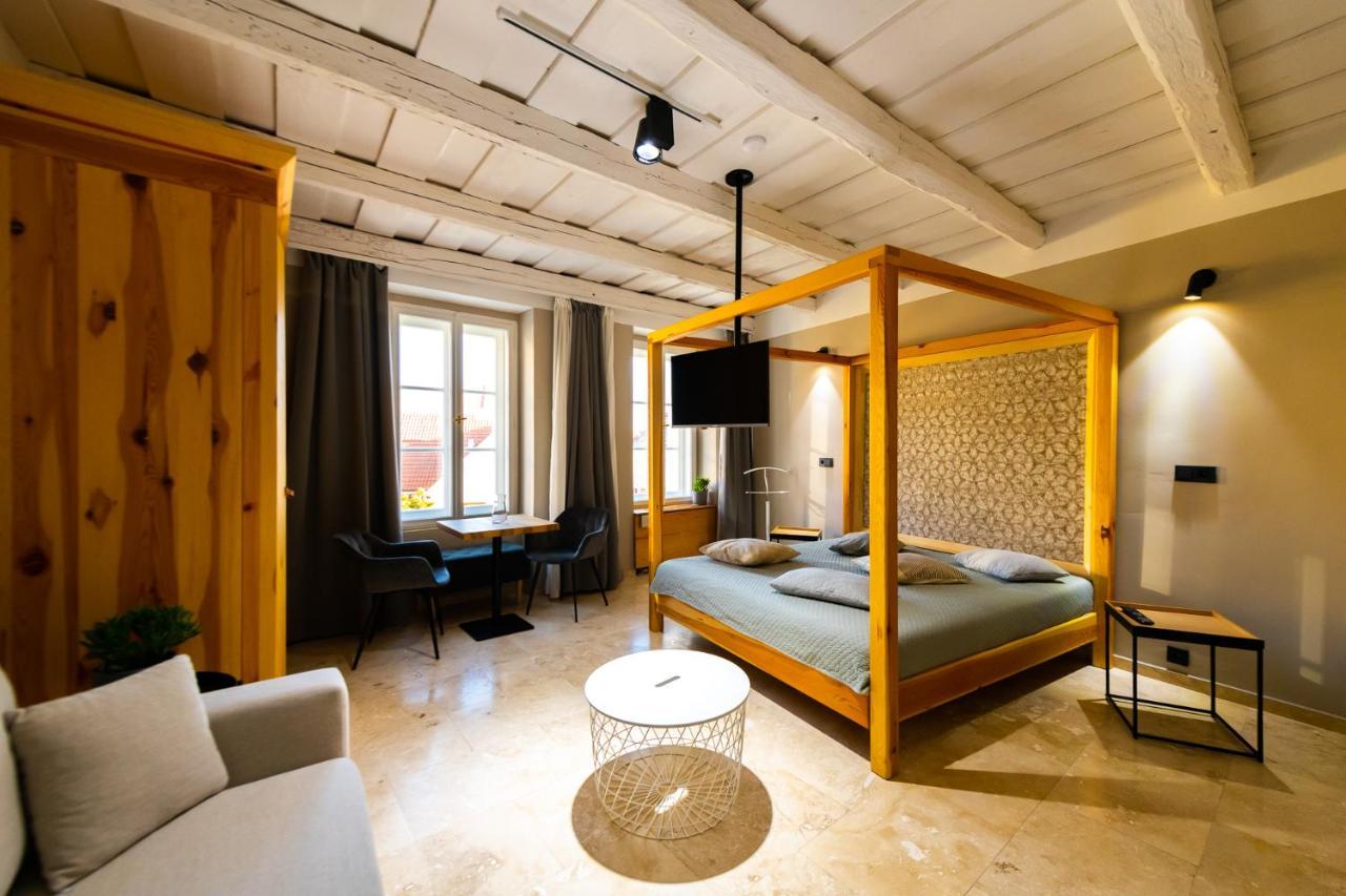 Hotel Desatero Mikulov Bagian luar foto